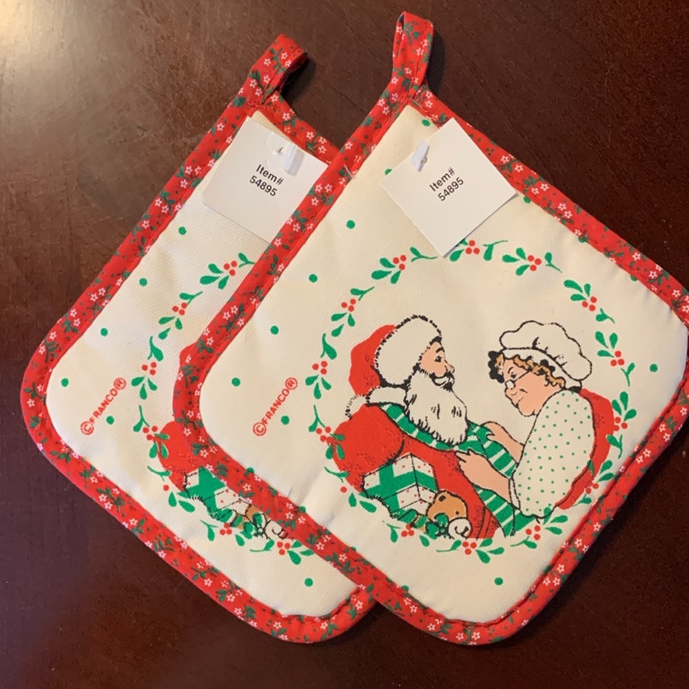 Vintage 1970s? Matching Christmas Santa & Mrs. Claus Potholders Set by Franco
